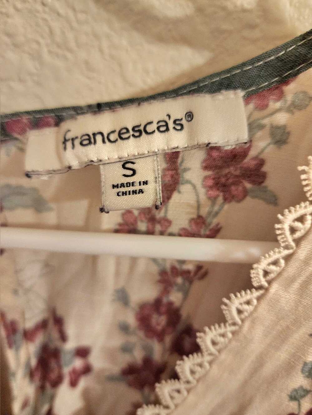 Francesca's Collections Cream & Sage Floral Tiered Midi Dress - Picture 9 of 11